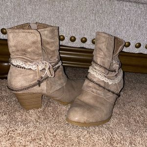 Womens boots